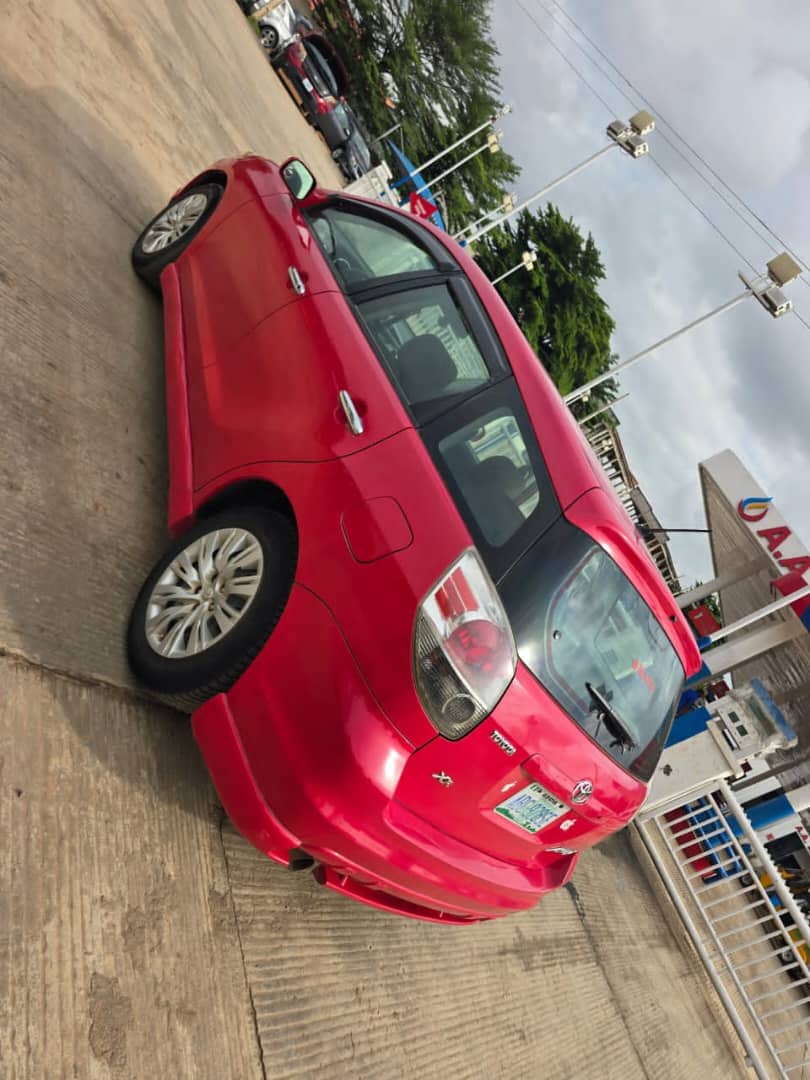 
								First Grade Toyota matrix 2007 Extremely clean with Unterperd engine And gear Going for 6.5 Location Abuja full									