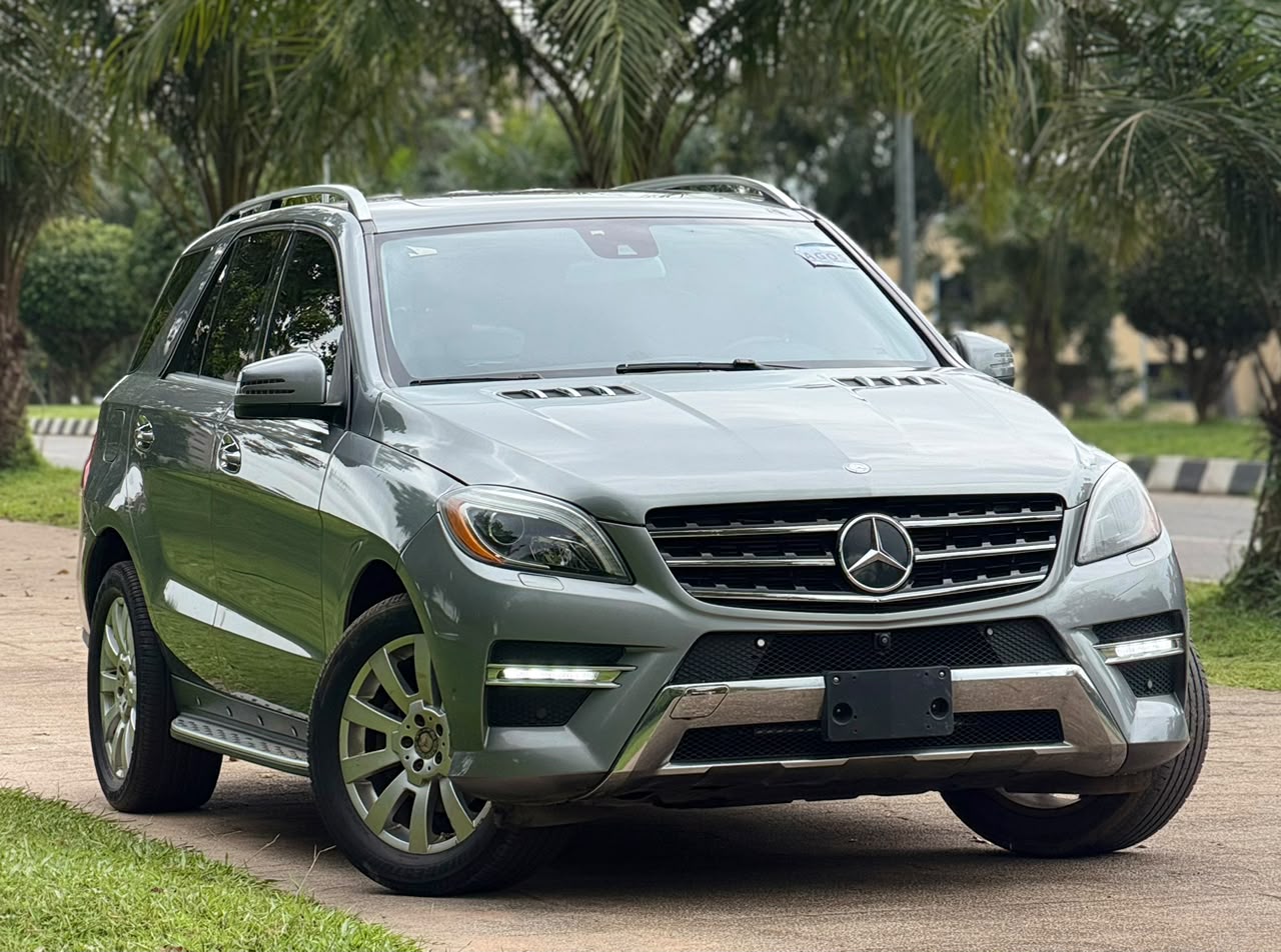 
								NeW ArriVaL🚀   A-GraDe ExTreMeLy CleaN FOREIGN USED 2014 ML350 MERCEDES BENZ 4MATIC Available In MinT ConDiTioN….Too Frosh In & OuT, Keyless, Sunroof, Black Leather SeaT, Mouse Control, Running board light WiTh Custom DuTy Going for Just 24.5m OnLy  AbuJa LoKaTioN full									