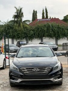 FEW MONTHS USED  HYUNDAI SONATA 2016.    PUSH TO START, Buy and drive, Nothing to fix, everything working perfectly.   Buy and drive.   💰 10.8 M net 📍Abuja  🚨 Hurry before SOLD!
