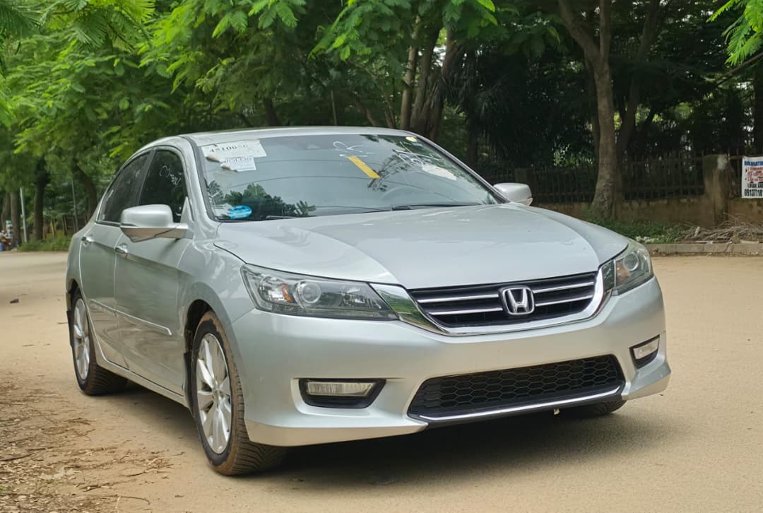 
								Highest Grade Super clean foreign used fullest option 2014 on belt  Honda Accord EXL keyless Double screen with Aug 2026 Duty going for just 13.8m full									