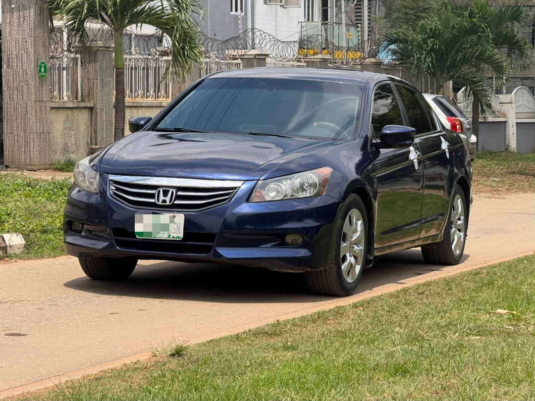 
								Distress sales ‼️🔥Extremely clean Honda Accord 2008 model untempered engine and gear buy nd drive going for 4.750 buy nd drive full									