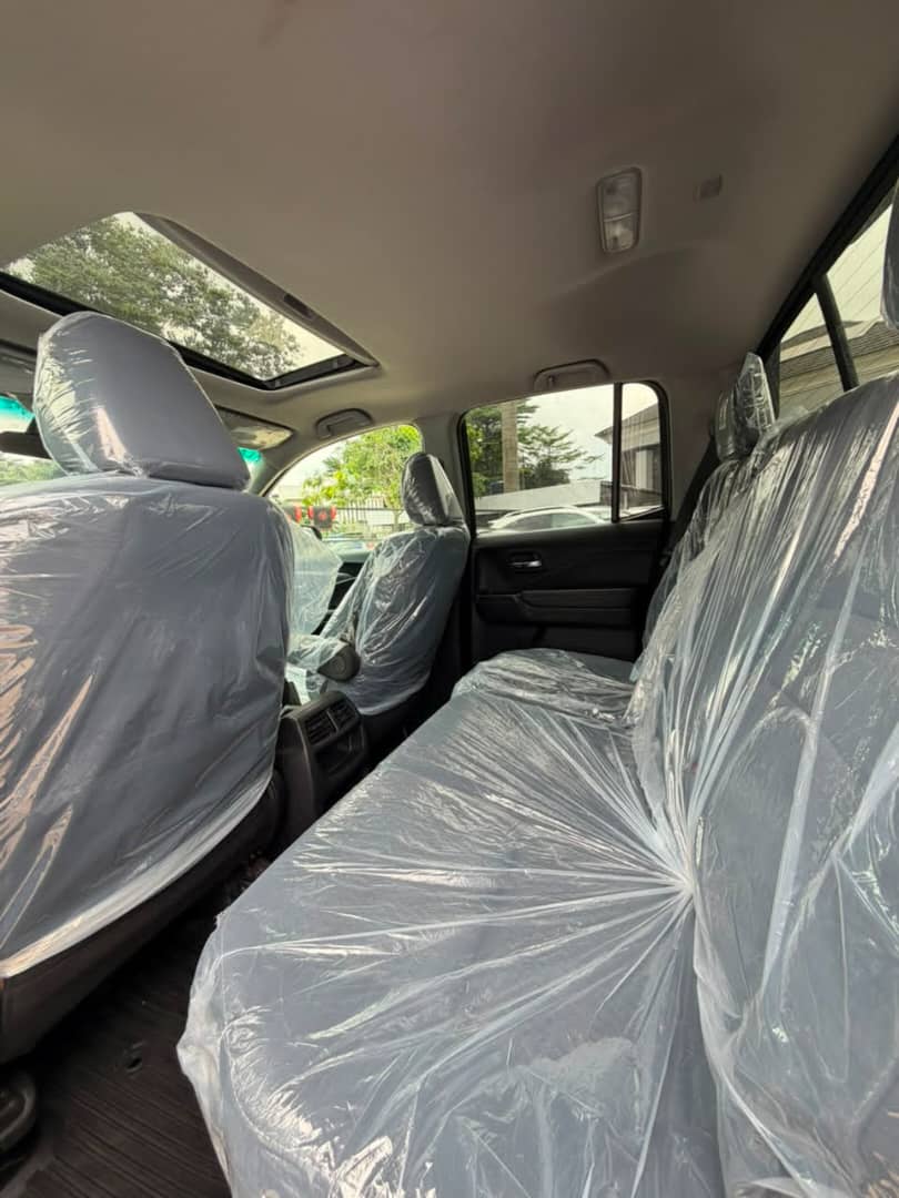 
								FOREIGN USED 2017 HONDA RIDGELINE DOUBLE CABIN WITH V6 ENGINE AWD COMES WITH KEYLESS SUNROOF AUXILIARY GEAR LDW SIDE MIRROR CAMERA CUSTOM PAID 🏷️36M full									