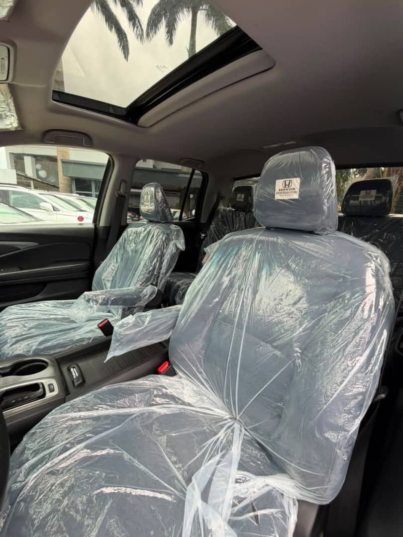 
								FOREIGN USED 2017 HONDA RIDGELINE DOUBLE CABIN WITH V6 ENGINE AWD COMES WITH KEYLESS SUNROOF AUXILIARY GEAR LDW SIDE MIRROR CAMERA CUSTOM PAID 🏷️36M full									