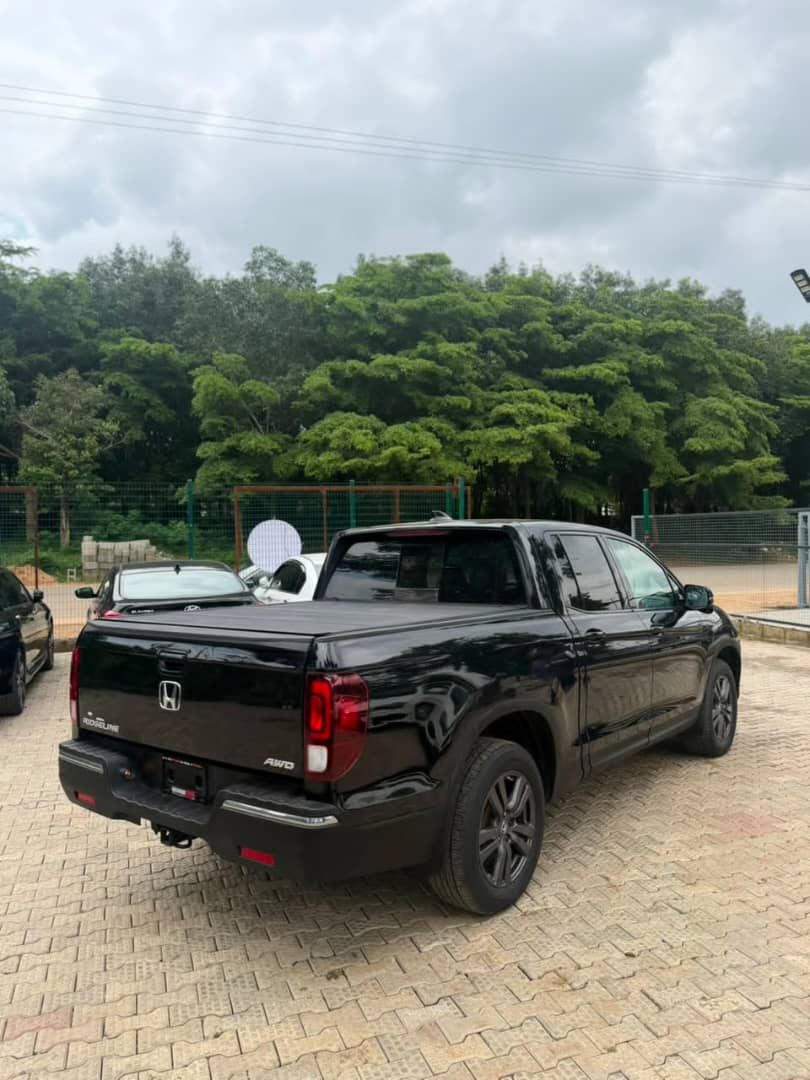 
								FOREIGN USED 2017 HONDA RIDGELINE DOUBLE CABIN WITH V6 ENGINE AWD COMES WITH KEYLESS SUNROOF AUXILIARY GEAR LDW SIDE MIRROR CAMERA CUSTOM PAID 🏷️36M full									
