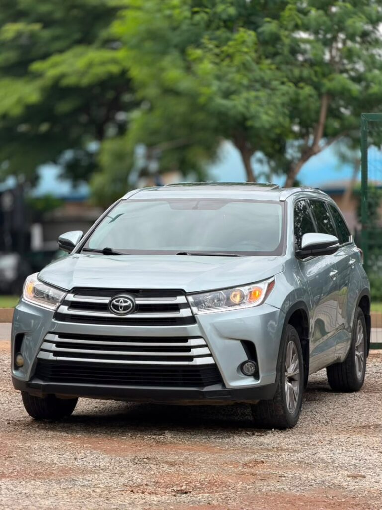 DEAL‼️ FOREIGN USED 2015 MODEL  TOYOTA HIGHLANDER XLE FULL OPTION  ORIGINAL DUTY BUY AND FLEX  💰N20,500,000 ABUJA