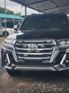 Landcruiser VIP Bulletproof Abuja Original Duty Model 2017 Price 90m