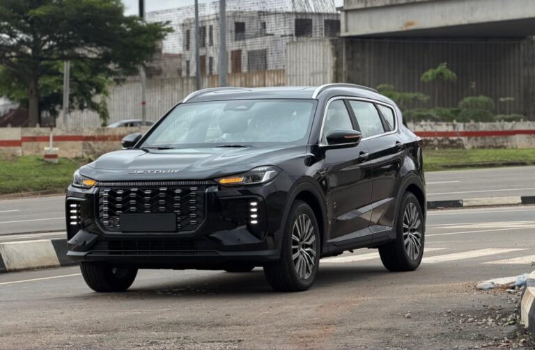 BRAND NEW 2025 JETOUR X7 PHEV WITH 360 CAMERA, PANORAMIC ROOF WITH ORIGINAL CUSTOM DUTY GOING FOR 65.5M ABUJA DEAL