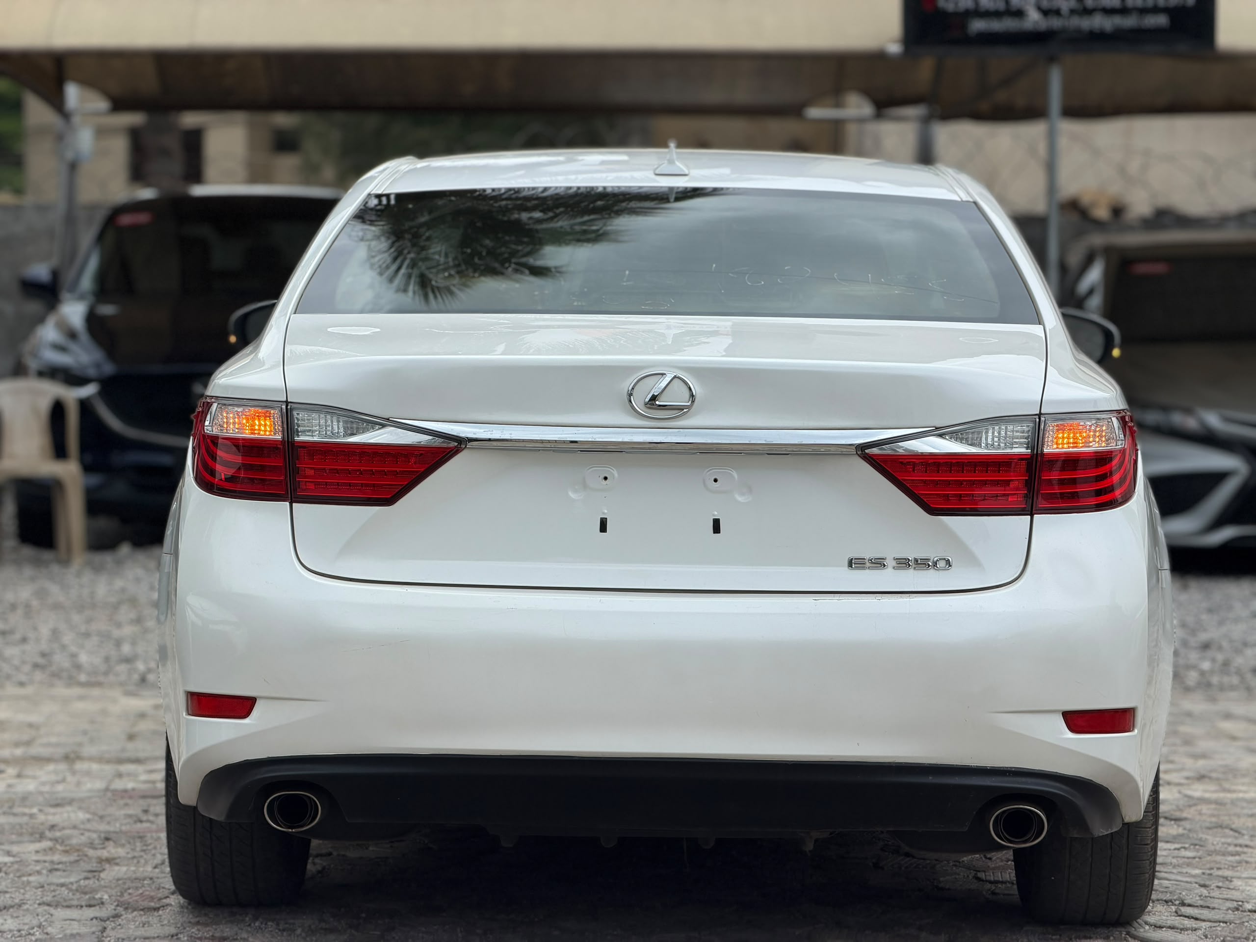 
								QUICK SALE!! 🚨  Foreign Used Lexus ES350 Extremely clean • Everything working perfectly • Buy & Drive  💰 ₦16.5 Million 📍 Abuja full									