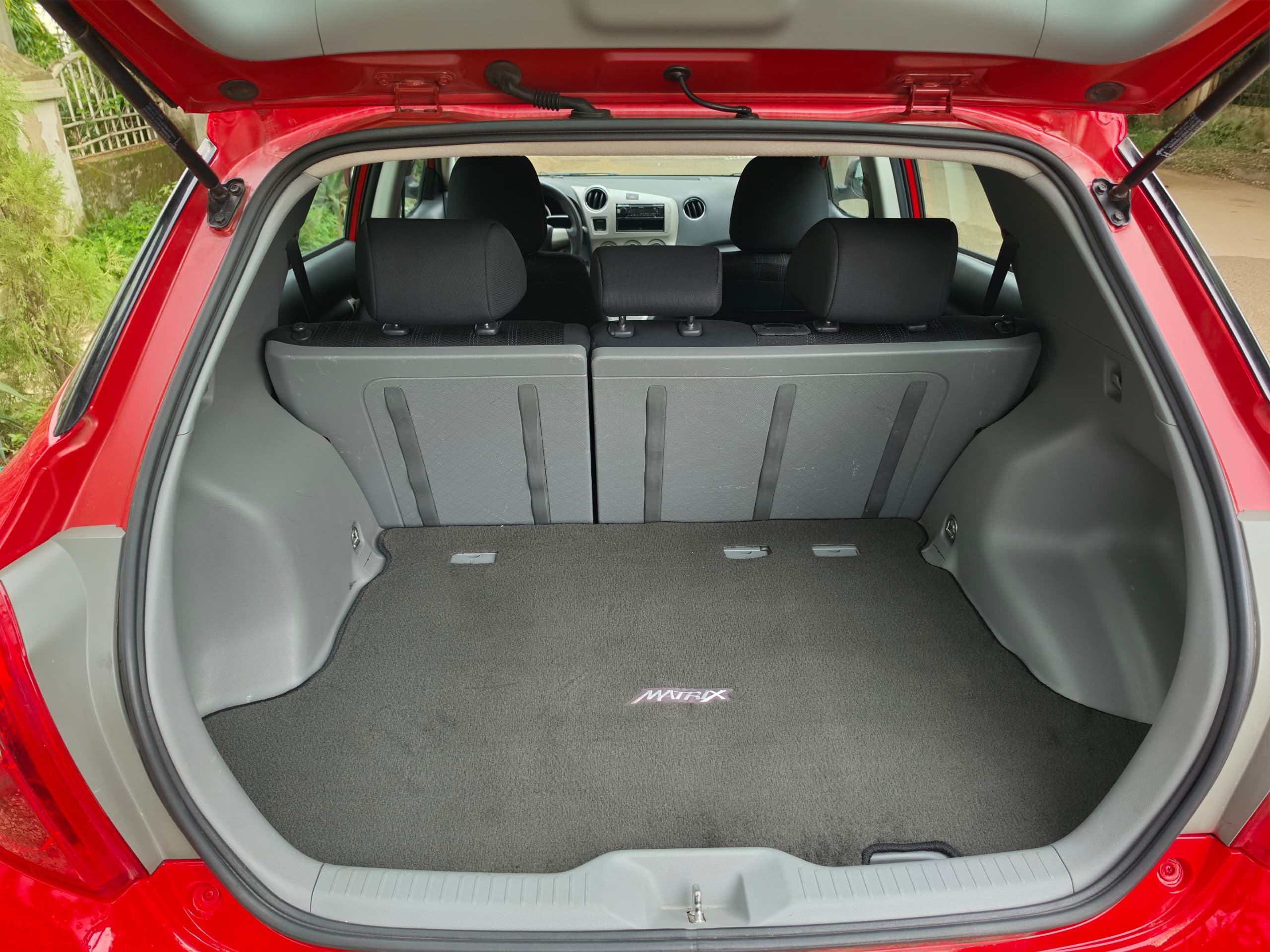 
								I love this car: Extremely clean Highest grade 2012 On belt Toyota Matrix S with July 2026 Duty first body with no single paint going for just 11.5m 100k sambo full									