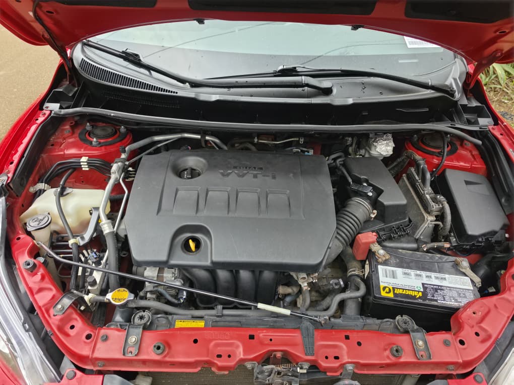 
								I love this car: Extremely clean Highest grade 2012 On belt Toyota Matrix S with July 2026 Duty first body with no single paint going for just 11.5m 100k sambo full									