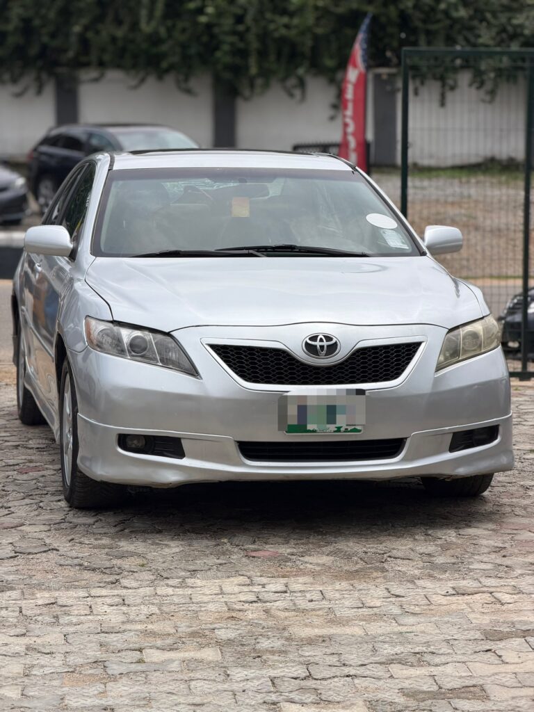 SUPER DISTRESS SALE!! 🚨  2008 Toyota Camry Sport Edition Extremely clean • Everything working perfectly • Buy & Drive  💰 ₦5.8 Million (Net) 📍 Abuja