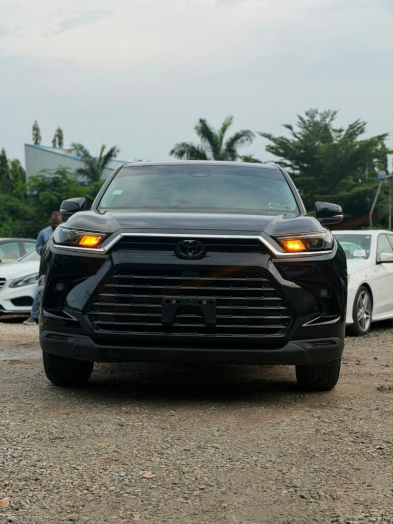 Foreign used 2024 Grand Highlander XLE for 95m Abuja
