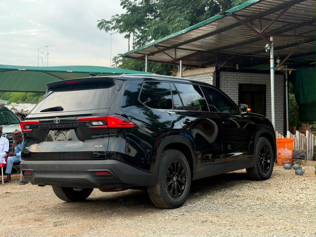 
								Foreign used 2024 Grand Highlander XLE for 95m Abuja full									