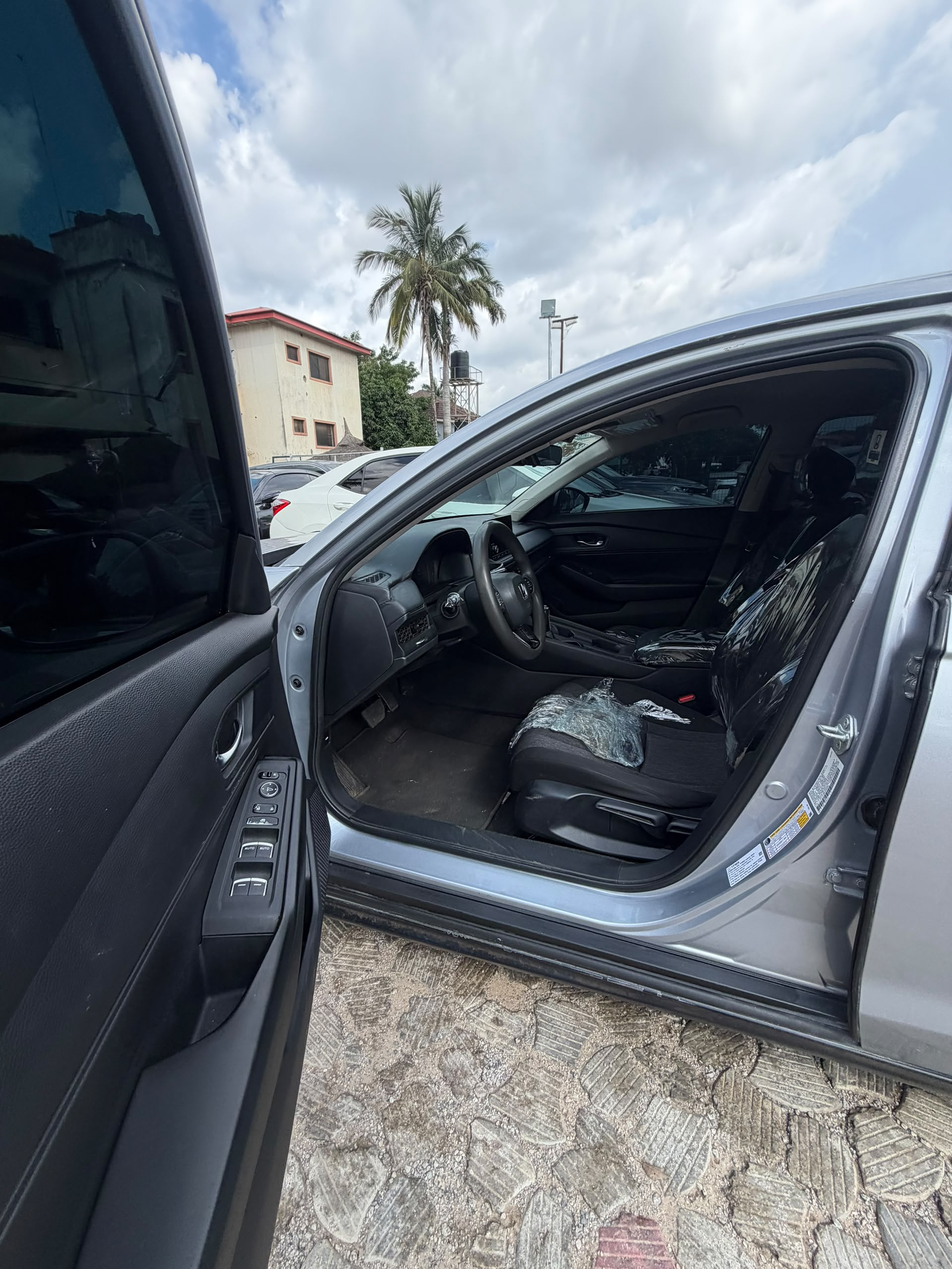 
								QUICK SALE!! 🚨  Used 2024 Honda Accord Everything working perfectly • Buy & Drive  💰 ₦31Million 📍 Abuja full									