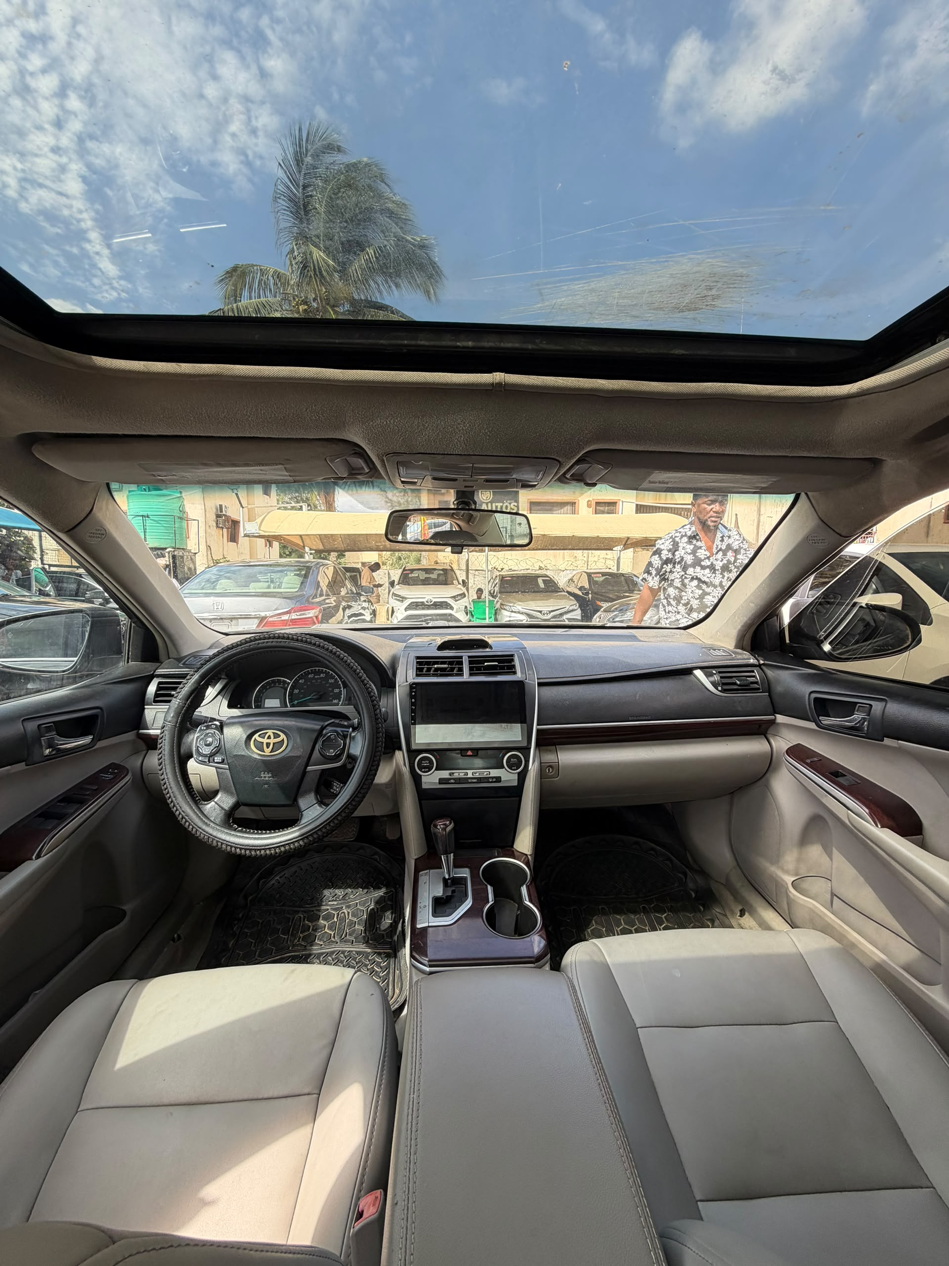 
								Used 2012 Toyota Camry XLE  Everything working perfectly • Buy & Drive  💰 ₦9.2 Million 📍 Abuja full									