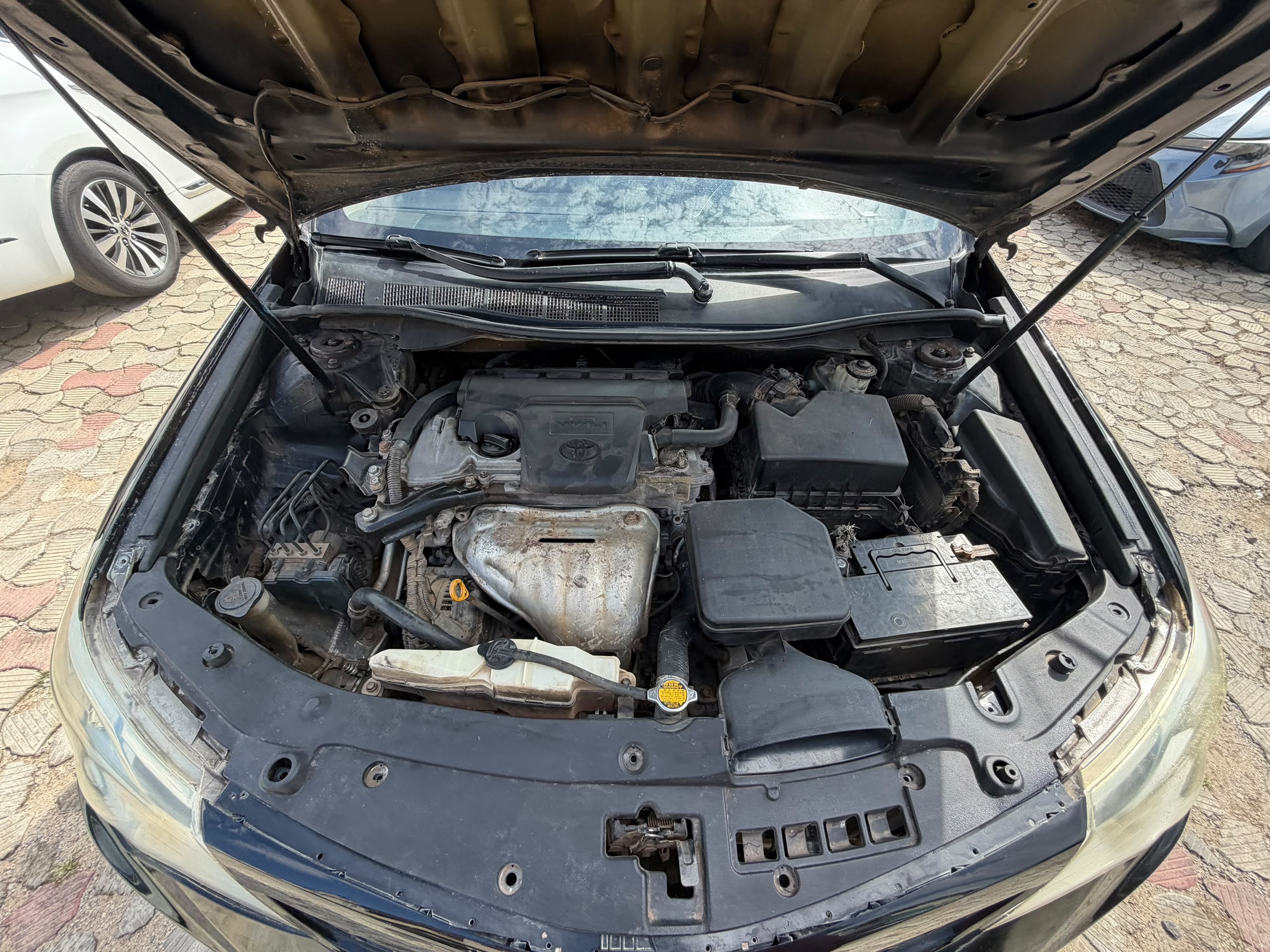 
								Used 2012 Toyota Camry XLE  Everything working perfectly • Buy & Drive  💰 ₦9.2 Million 📍 Abuja full									