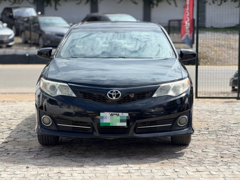 Used 2012 Toyota Camry XLE  Everything working perfectly • Buy & Drive  💰 ₦9.2 Million 📍 Abuja