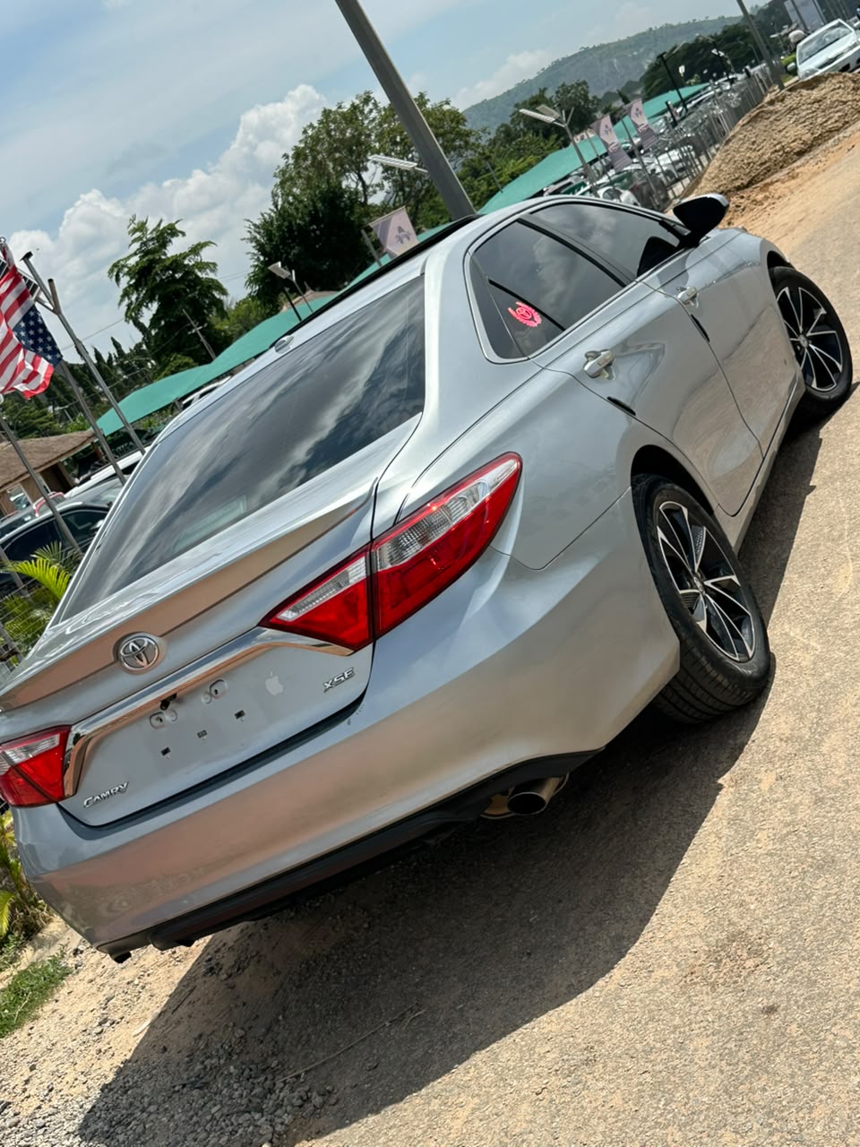 
								Extremely clean Toyota Camry XSE 2015 model, few months used first body, untempared engine and gear going for 12m Abujadeal full									