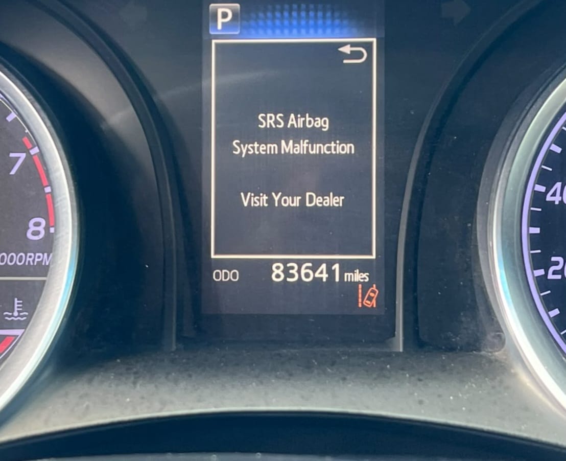 
								FOREIGN USED 2018 TOYOTA CAMRY SE WITH ORIGINAL CUSTOM DUTY FULLY PAID GOING FOR 22.5M ABUJA DEAL full									