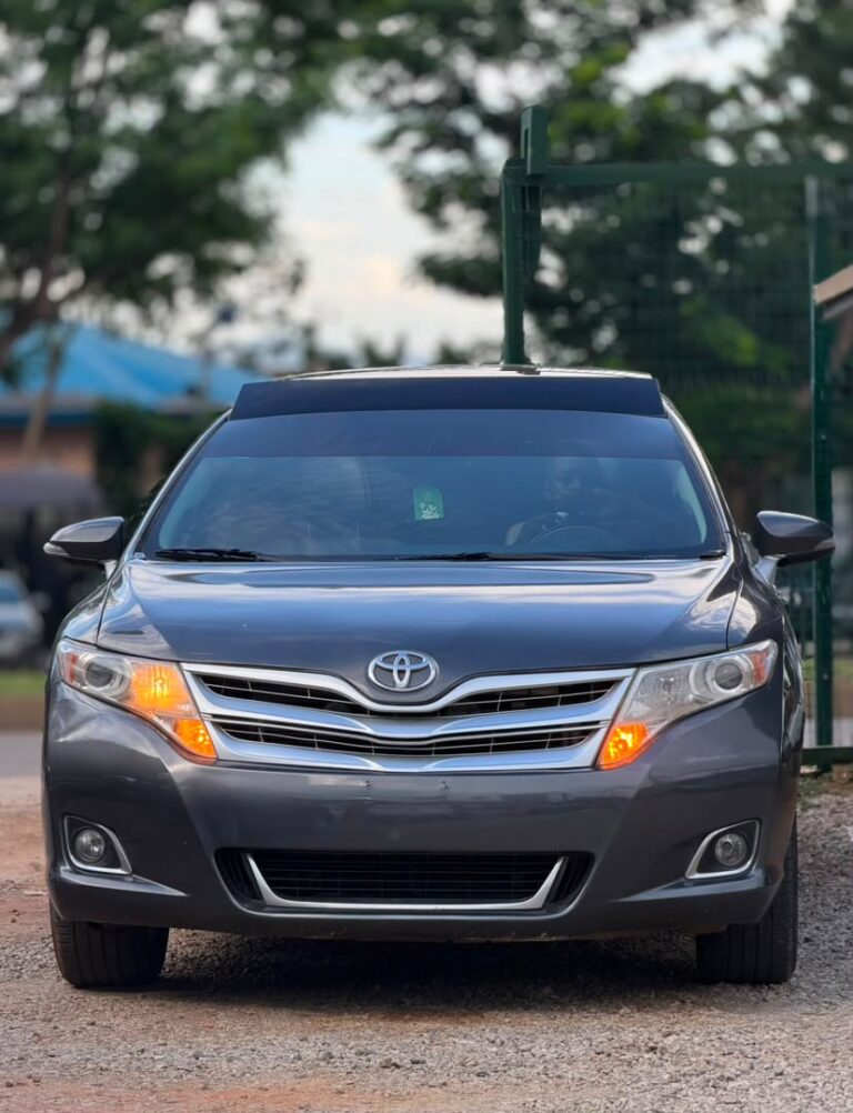 DEAL‼️ SLIGHTLY USED 2010MODEL  TOYOTA VENZA  FULL OPTION  DOUBLE PANO  ORIGINAL DUTY BUY AND FLEX  💰N11,500,000. ABUJA