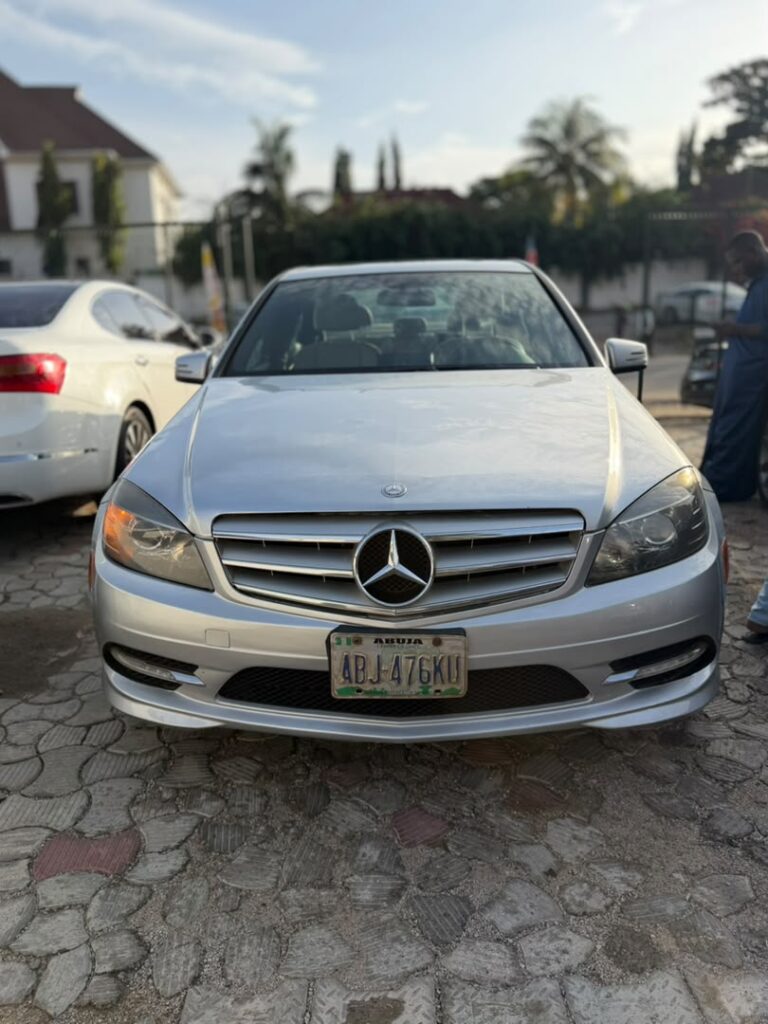CLEAN BELGIUM GRADE 2011 MERCEDES C300 IN PRISTINE CONDITION PRICE: 7M