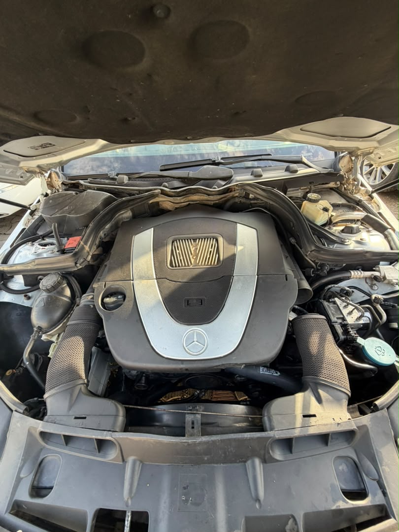 
								CLEAN BELGIUM GRADE 2011 MERCEDES C300 IN PRISTINE CONDITION PRICE: 7M full									