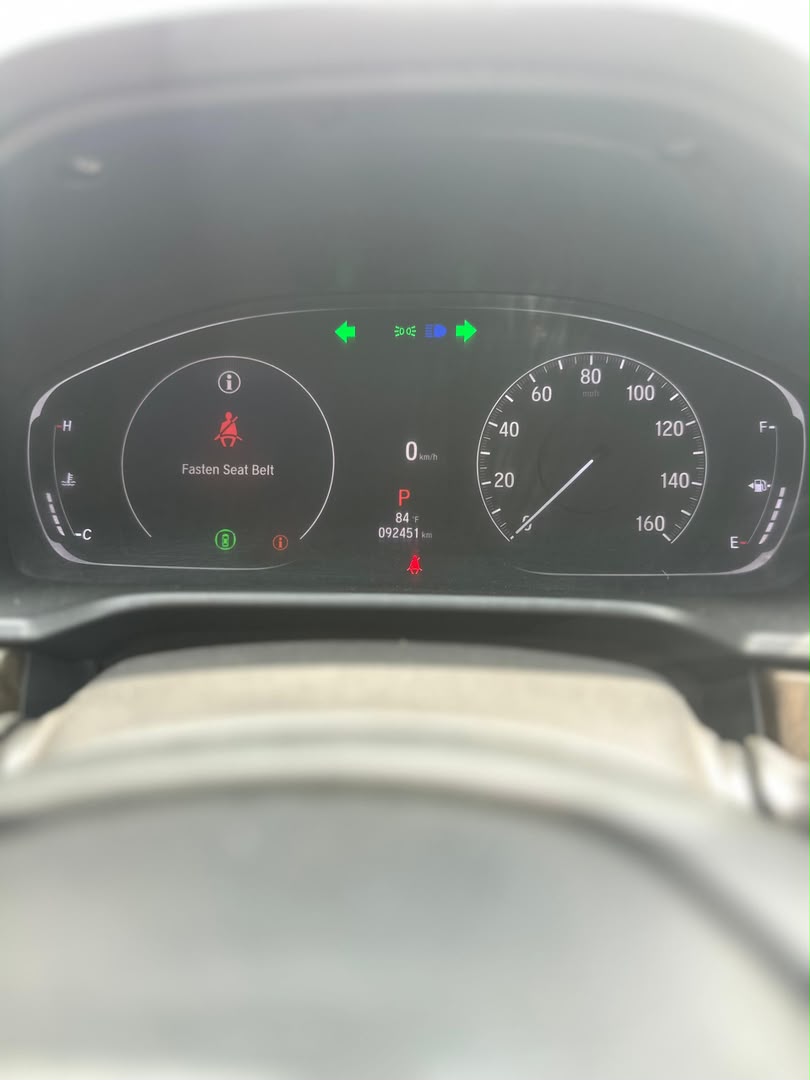 
								Giveaway Deal‼️‼️‼️ (92k Mileage) Grade A (Carefully Used) 2018 Honda Accord (Touring) car is in pristine condition (Nothing To Fix) Fullest Option (Keyless Back Ac Vent & Sunroof) with duty going for just 16.2m LAST with sambo with me Lugbe Abuja📍  ZERO CHAIN DEAL full									