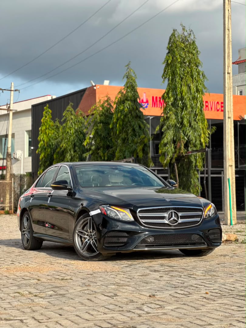 
								MERCEDES-BENZ E400 Foreign used 2018 95k Miles Original duty ☑️ 🏷️39.5m 📍Abuja full									