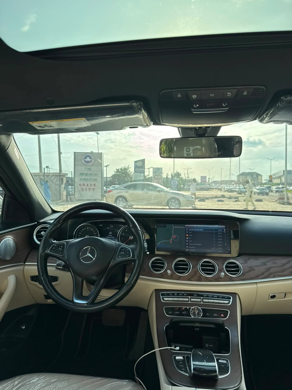 
								MERCEDES-BENZ E400 Foreign used 2018 95k Miles Original duty ☑️ 🏷️39.5m 📍Abuja full									