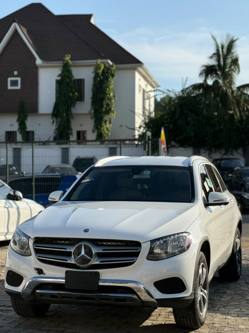 
								FORIEGN USED MERCEDES BENZ GLC300.   Nothing to fix, everything working perfectly.   BUY AND DRIVE.   💰 23 m  📍Abuja  🚨 Hurry before SOLD! full									