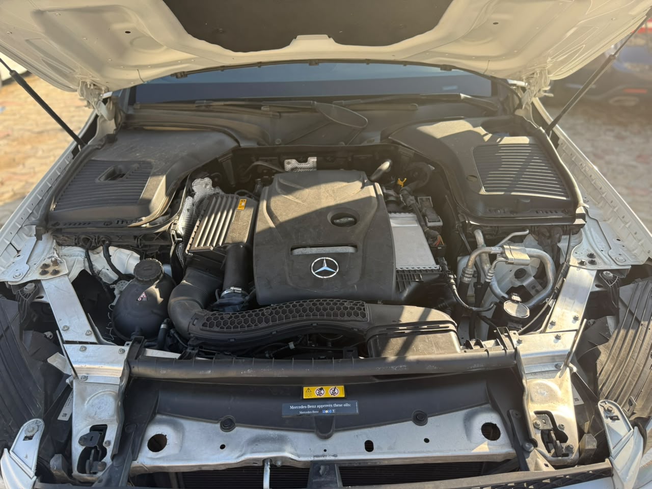 
								FORIEGN USED MERCEDES BENZ GLC300.   Nothing to fix, everything working perfectly.   BUY AND DRIVE.   💰 23 m  📍Abuja  🚨 Hurry before SOLD! full									
