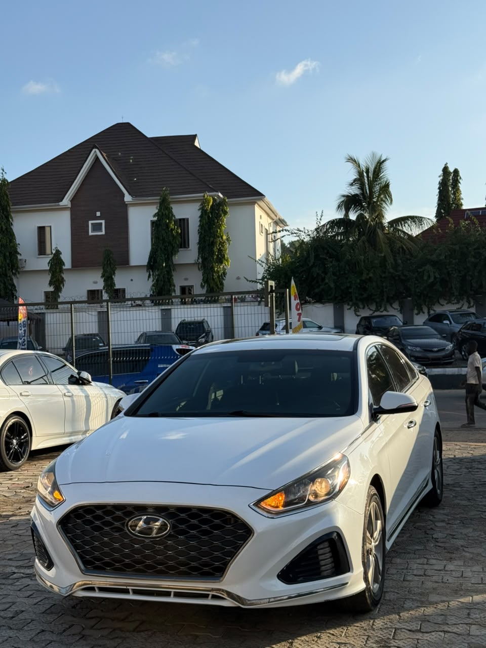 
								FORIEGN USED HYUNDAI SONATA 2018.   Nothing to fix, everything working perfectly.   BUY AND DRIVE.   💰 18.7 m  📍Abuja  🚨 Hurry before SOLD! full									