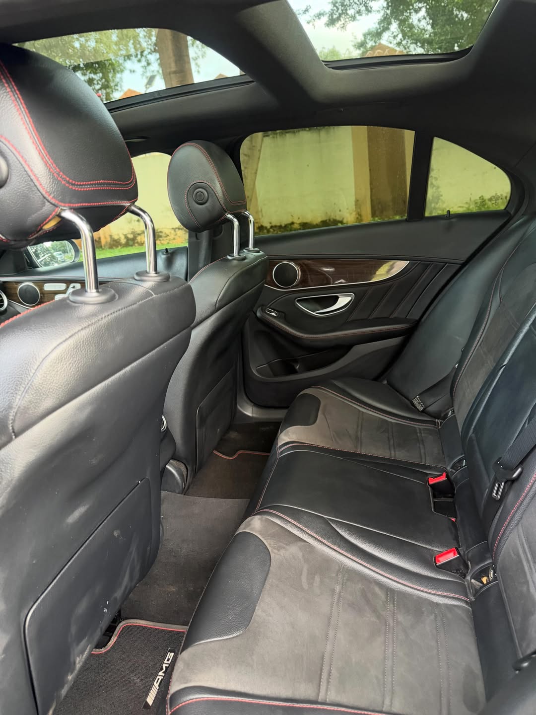
								UP FOR SALE ‼️‼️‼️ FOREIGN USED MERCEDES BENZ C43 ///AMG 2018 MODEL WITH ORIGINAL DUTY GOING FOR JUST ₦34,500,000 ONLY.📍 LOCATION: ABUJA full									