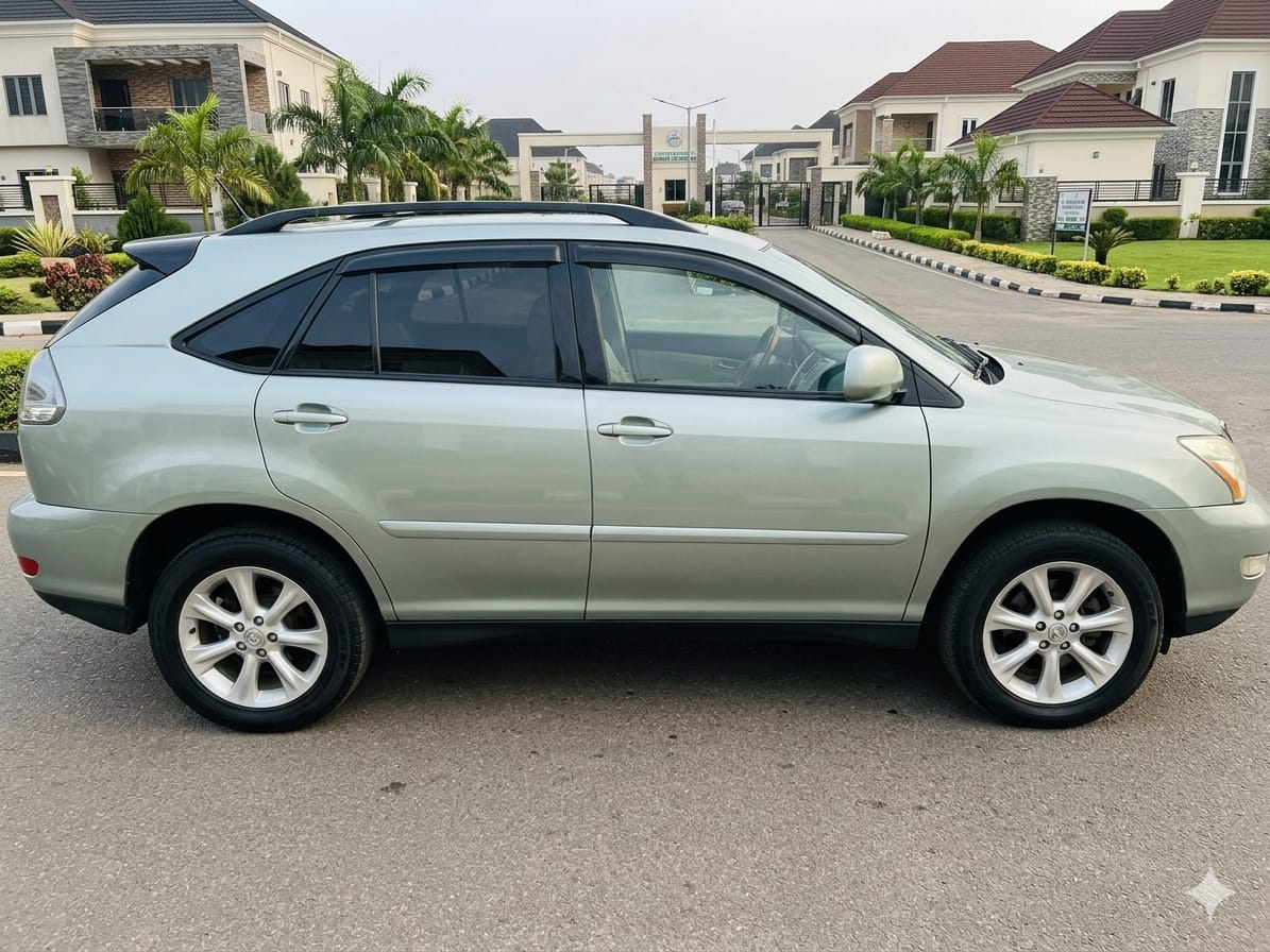 
								* Registered Lexus RX350 2008 Model * Untempered Engine  * Perfect Gear Selection  * Good AC System  * Beautiful Interior  * Original Custom Duty  * Abuja Gwarinpa  * 7.6m full									