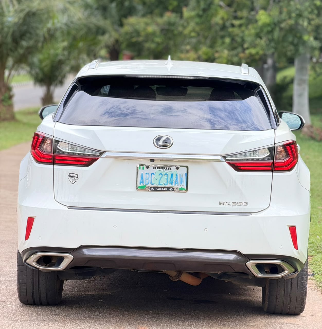 
								Clean Registered 2018 Lexus RX 350 – Luxury Meets Reliability.   The 2018 Lexus RX 350 is available and ready for its next owner. Clean, well-maintained, and in excellent condition.  PRICE; 34.5M💰   This won’t stay available for long  AbuJa LoKaTioN full									