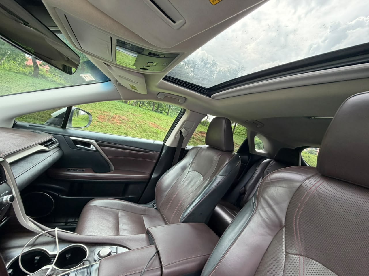 
								Clean Registered 2018 Lexus RX 350 – Luxury Meets Reliability.   The 2018 Lexus RX 350 is available and ready for its next owner. Clean, well-maintained, and in excellent condition.  PRICE; 34.5M💰   This won’t stay available for long  AbuJa LoKaTioN full									