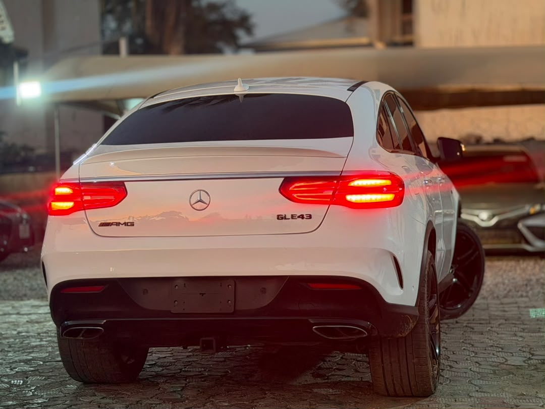 
								NEWLY ARRIVED CLEAN FOREIGN USED 2017 MERCEDES GLE43 AMG  PRICE: 74M full									