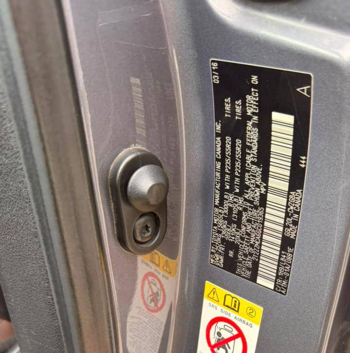 
								Quick Sale ‼️   ✨ Distress sale well Used 2016 Lexus RX 350 with Untempered System… car like Belgium…you don’t need to buy direct Belgium buy this  Price 25.5m only  Location 📍 Abuja deal 🤝 @ owner house full									