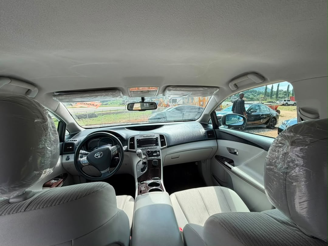 
								DIRECT BELGIUM 2011 TOYOTA VENZA WITH REVERSE CAMERA 📷 KEY ENTRY AND 4PLUGS AND A CLEAR DUTY✅ HEADED FOR 14 MILLION NAIRA ONLY full									