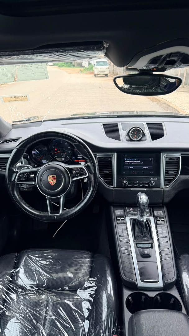 
								DIRECT BELGUIM 2018 PORSCHE MACAN S WITH FULL CUSTOMS DUTY ₦55m  Abuja full									