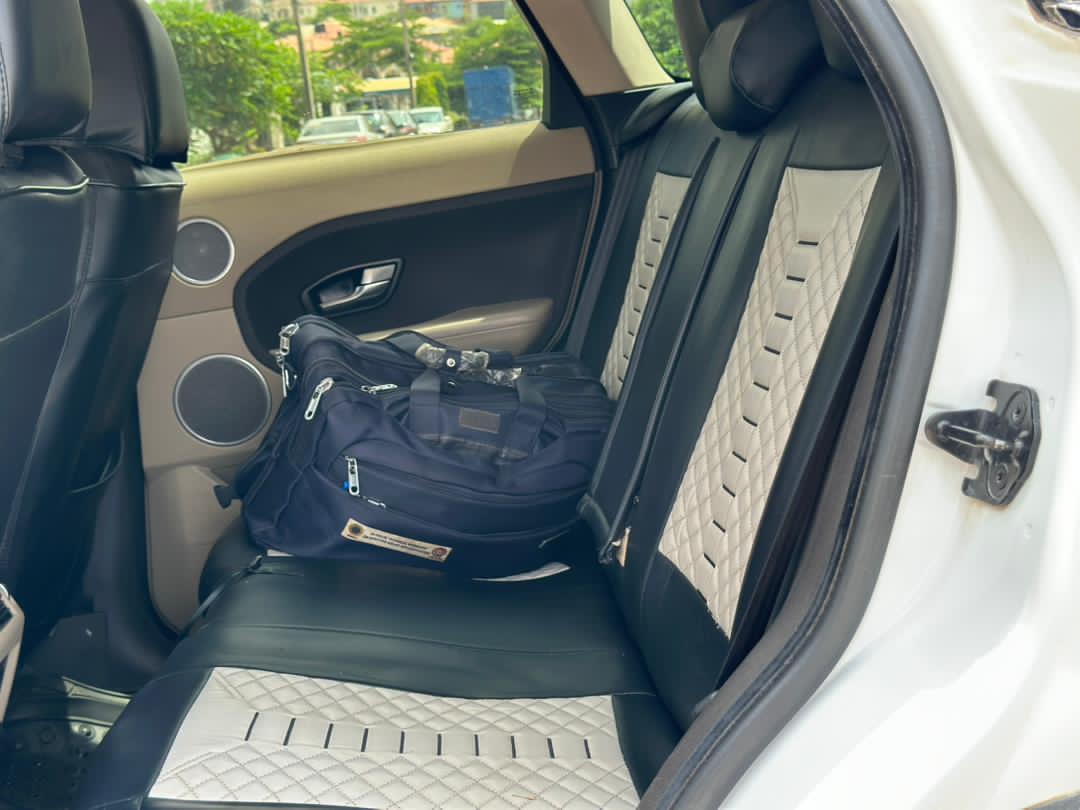 
								2014 RangeRover Evouque Full option with Full duty.  Abuja  12M full									
