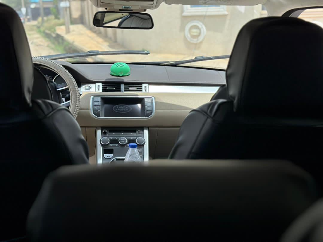 
								2014 RangeRover Evouque Full option with Full duty.  Abuja  12M full									