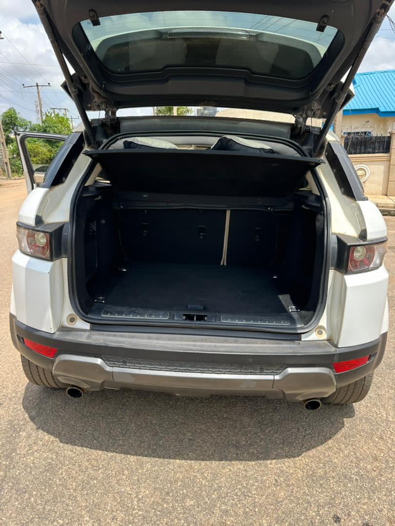 
								2014 RangeRover Evouque Full option with Full duty.  Abuja  12M full									