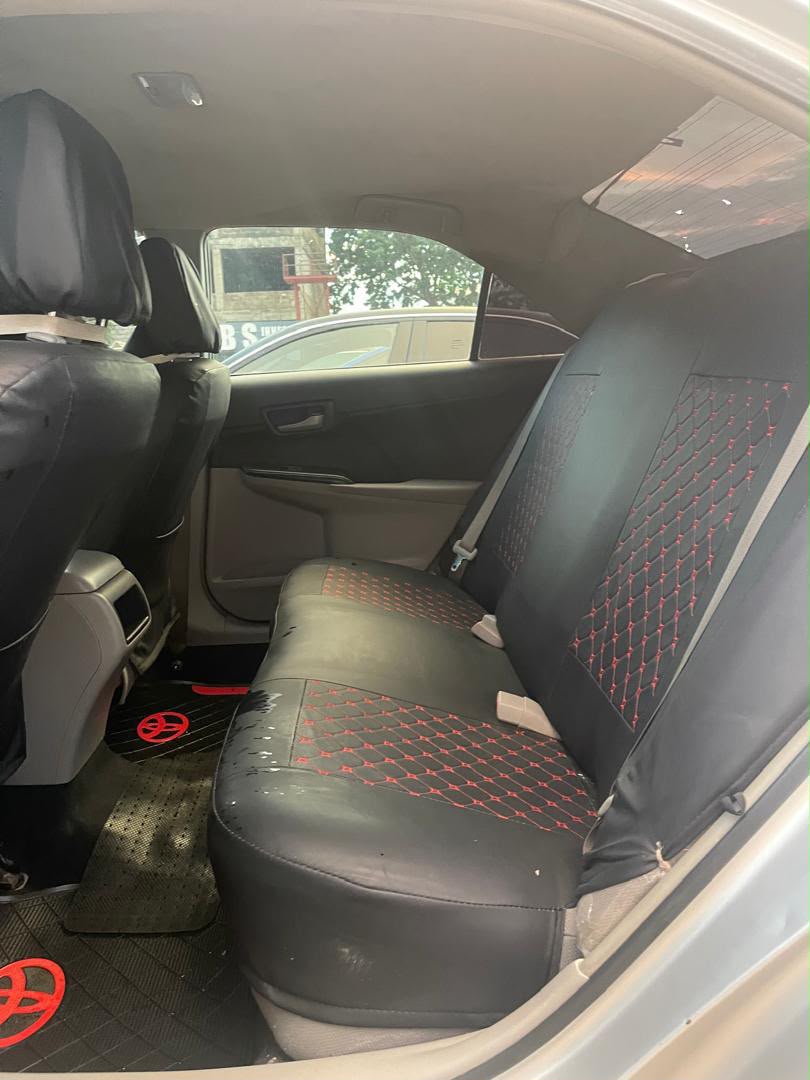
								Extremely clean used Toyota Camry 2013 for just 9.9m Abuja full									