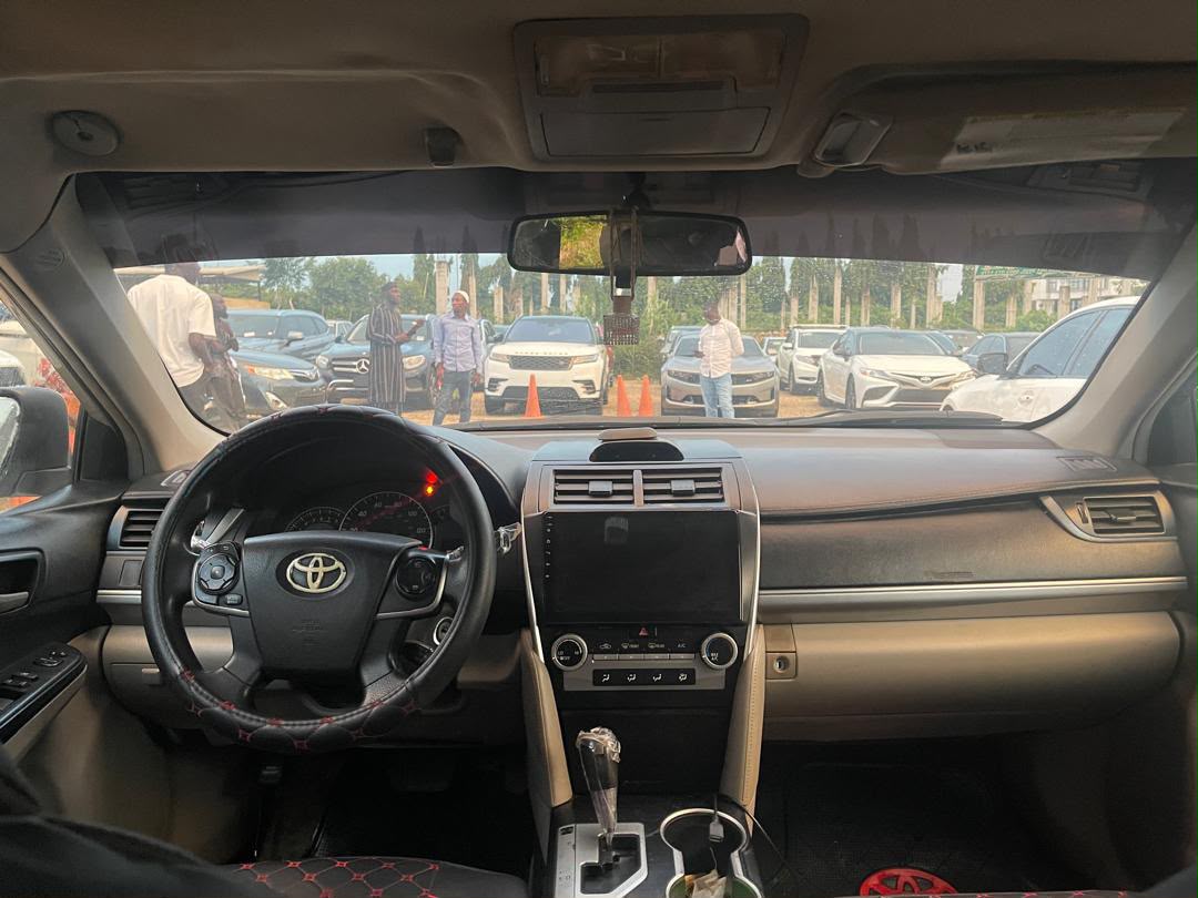 
								Extremely clean used Toyota Camry 2013 for just 9.9m Abuja full									