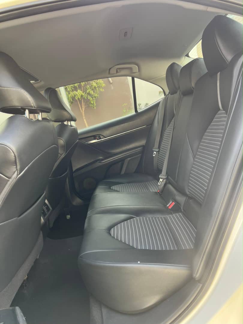 
								DISTRESS SELL ALERT 🚨   FOREIGN USED TOYOTA CAMRY SE 2018 KEYLESS WIRELESS CHARGER WITH DUTY LOCATION ABUJA PRICE 22M full									
