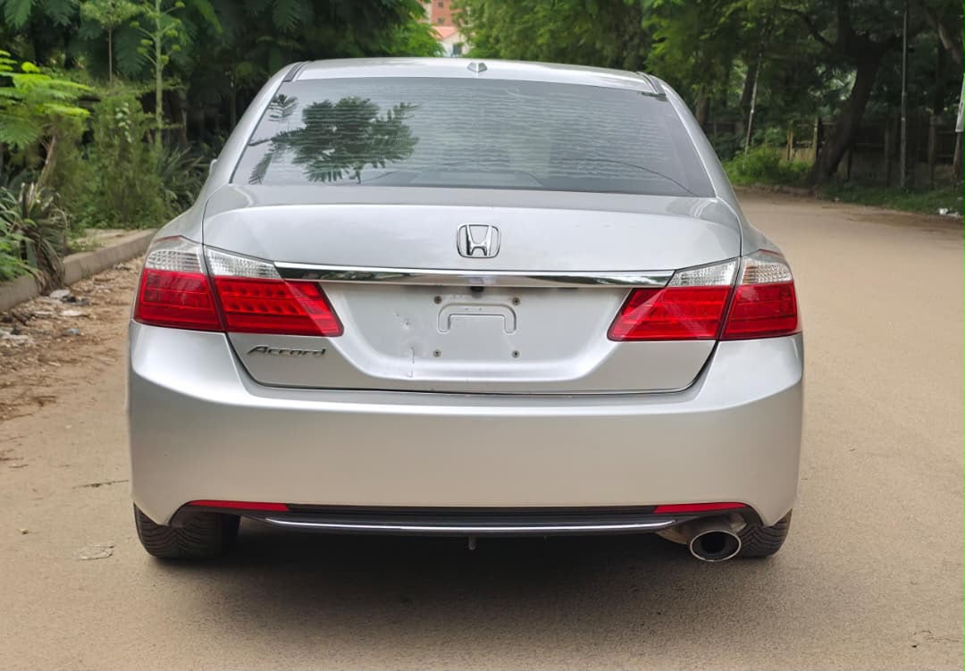 
								Highest Grade Super clean foreign used fullest option 2014 on belt  Honda Accord EXL keyless Double screen with Aug 2026 Duty going for just 13.8m full									