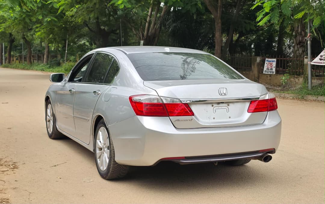 
								Highest Grade Super clean foreign used fullest option 2014 on belt  Honda Accord EXL keyless Double screen with Aug 2026 Duty going for just 13.8m full									