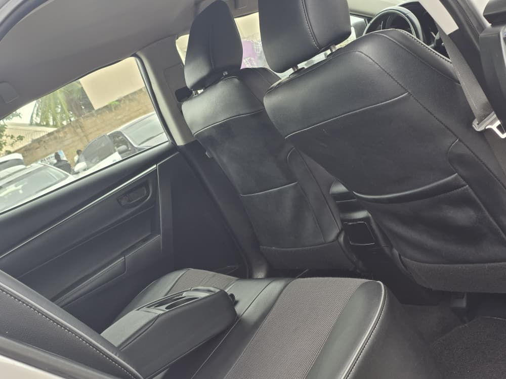 
								Foreign used Toyota Corolla 2015 model with original duty fully paid buy and drive absolutely nothing to fix  👉13m buyer settle 200k location Abacha Road nyanya Abuja deal Car is with me directly full									