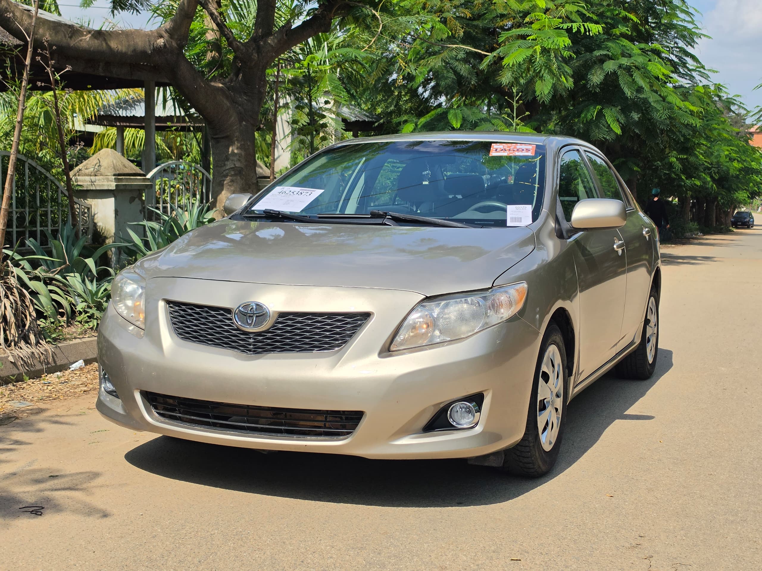 
								Awoof Deal: Extremely clean foreign used Toyota corolla LE 2010 n belt. Accident Free, going for just 9.8m with no single 9ja paint. full									